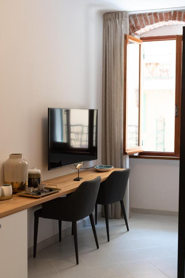 L'Emporio Rooms มานารอลา ภายนอก รูปภาพ