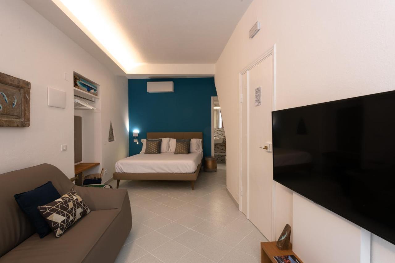 L'Emporio Rooms มานารอลา ภายนอก รูปภาพ