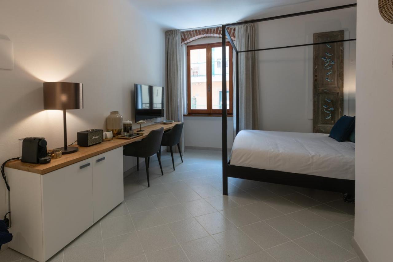 L'Emporio Rooms มานารอลา ภายนอก รูปภาพ