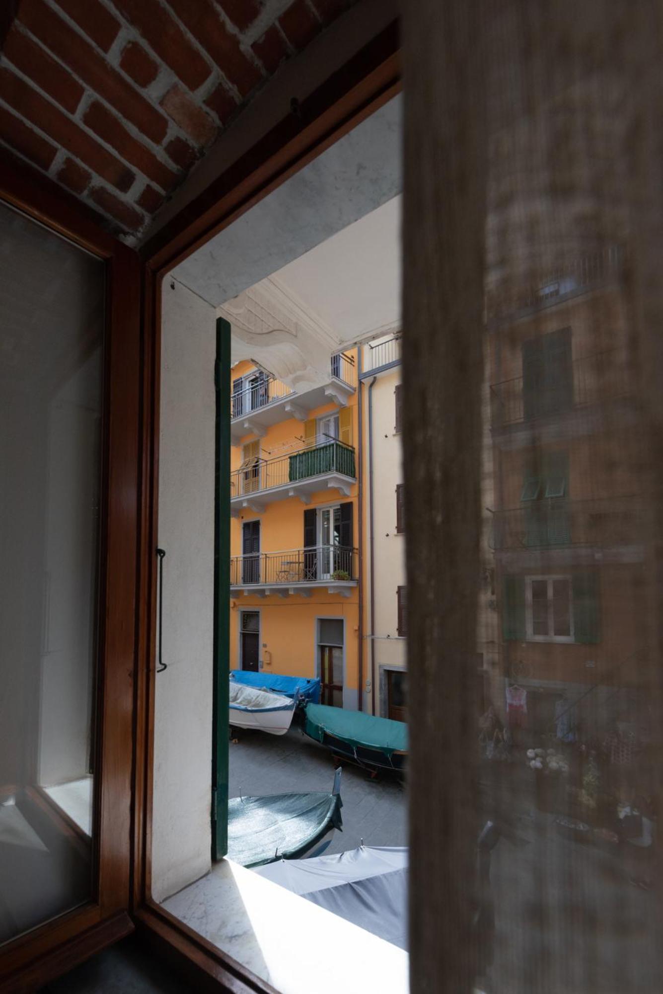 L'Emporio Rooms มานารอลา ภายนอก รูปภาพ